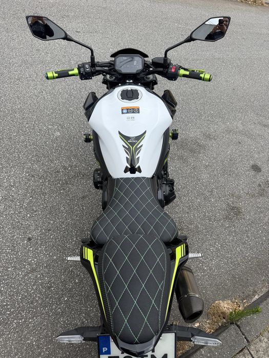 Kawasaki z900 akrapovic + extras