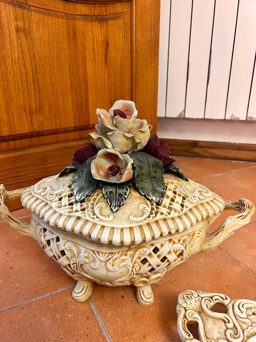 Fruteira elegante branca