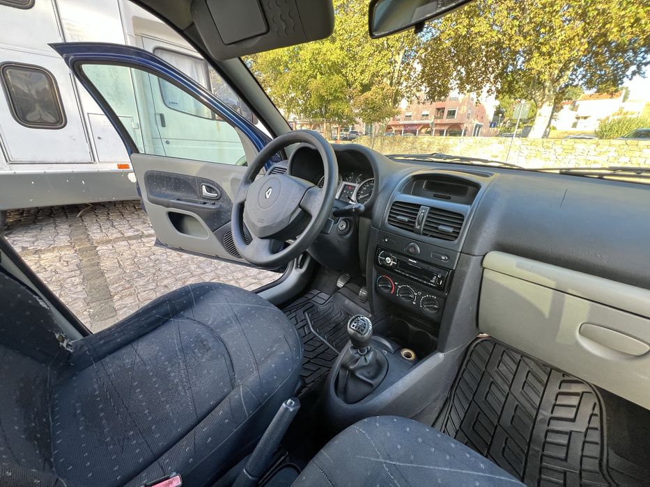 Renault Clio 1.2 16v Gasolina 2003 Com Ac — photo 5