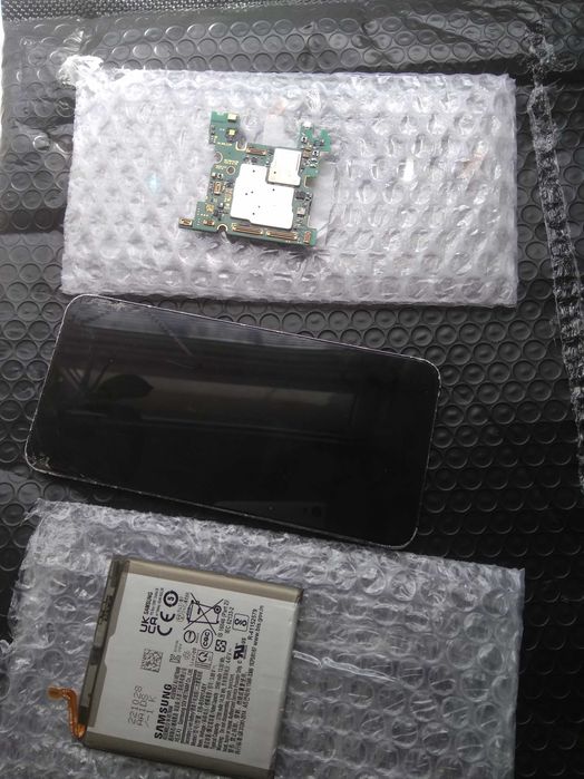 Батарея Samsung S22 95%