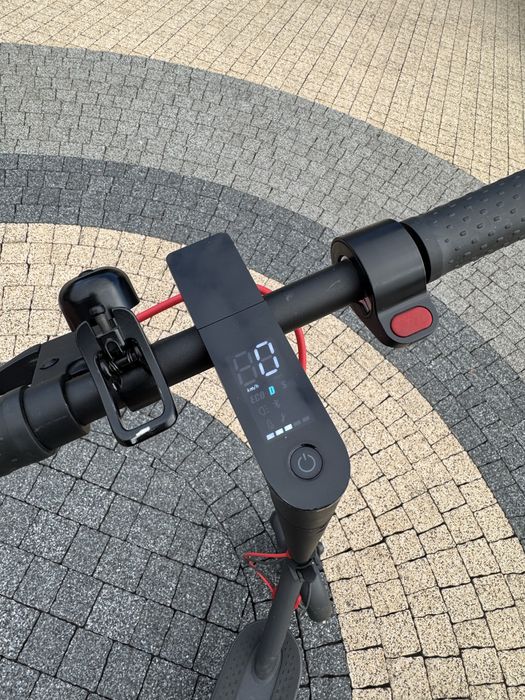 Hulajnoga elektryczna Xiaomi Mi Electric Scooter Pro