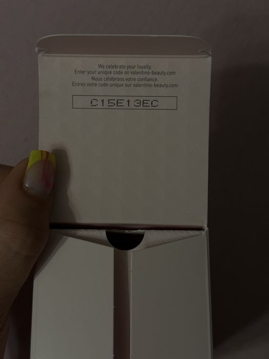 perfumy valentino