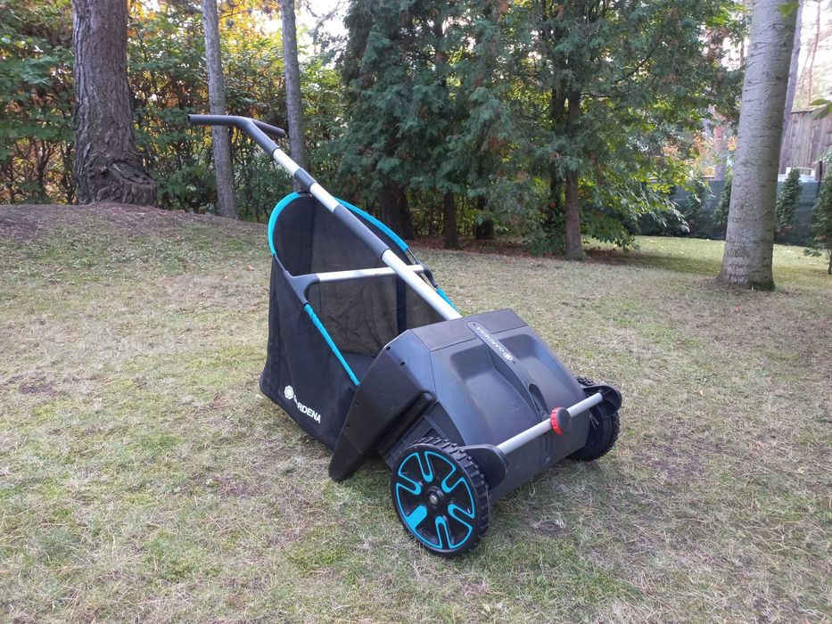 Zbieracz do liści z koszem Gardena