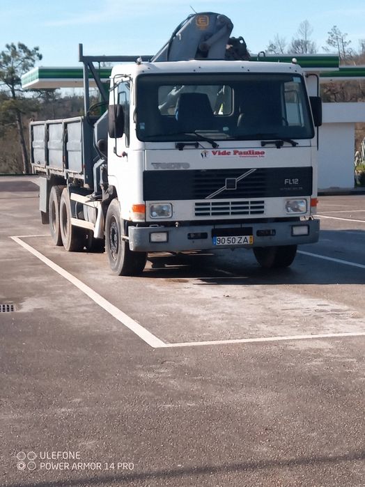 Camião Grua  Volvo FL12