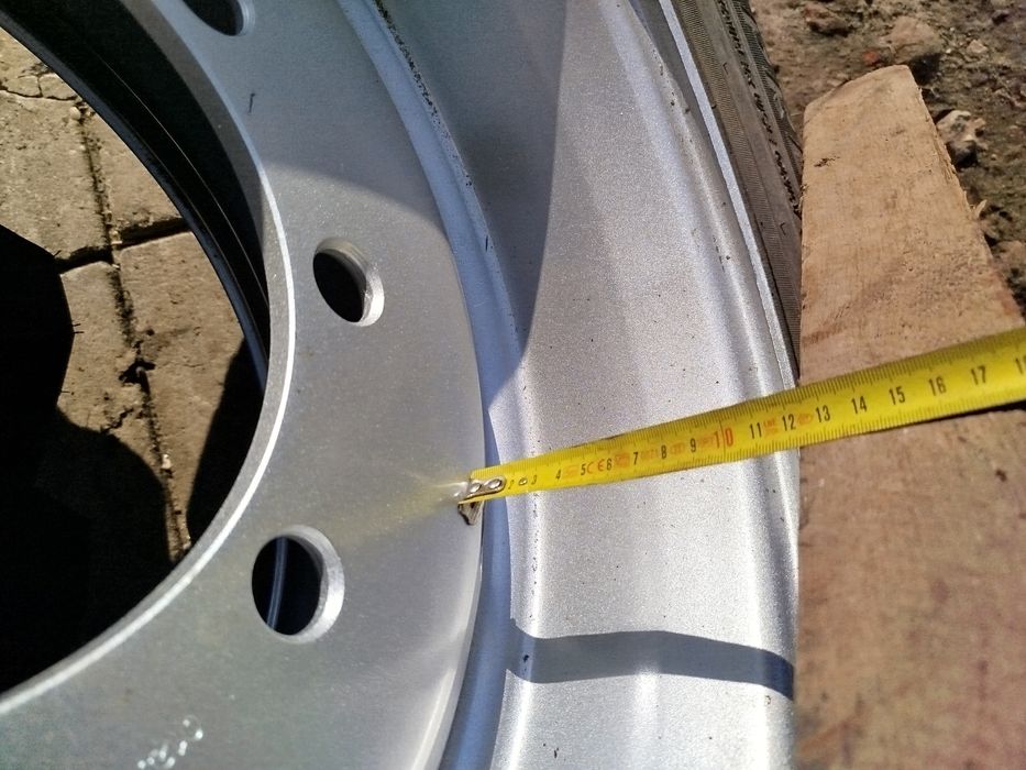 Nowe koła poszerzające 11.75x22.5 et70 8szpilek hl 8011 Bss d50 d83