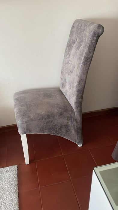 Conjunto de cadeiras de jantar