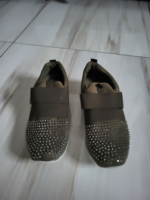 Buty sportowe roz.39.