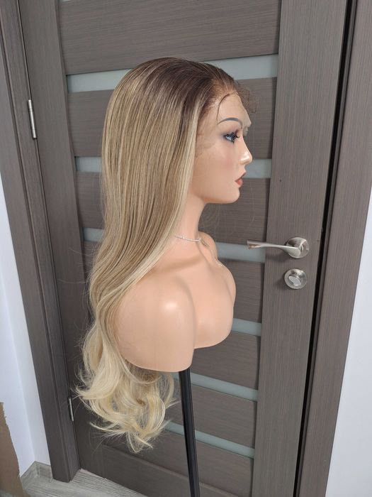 Peruca longa cacheada loira Shatush com renda