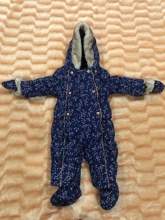 Продам зимовий комбінезон на дівчинку