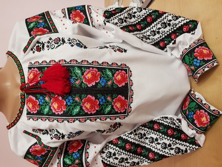 Вишиванка жіноча