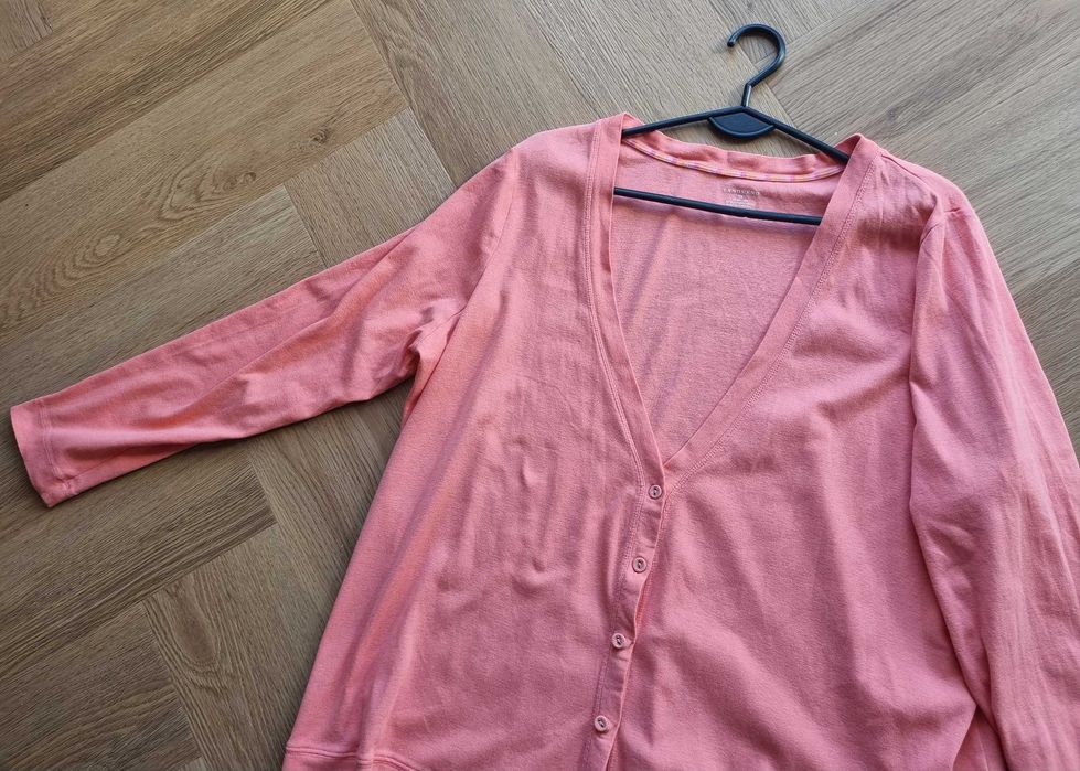 Damska różowa bluzka z długim rękawem oversize dekolt v longsleeve