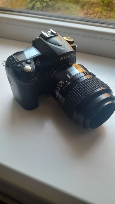 Nikon d90 + 105 2.8 macro з 2 акумуляторами та зарядним