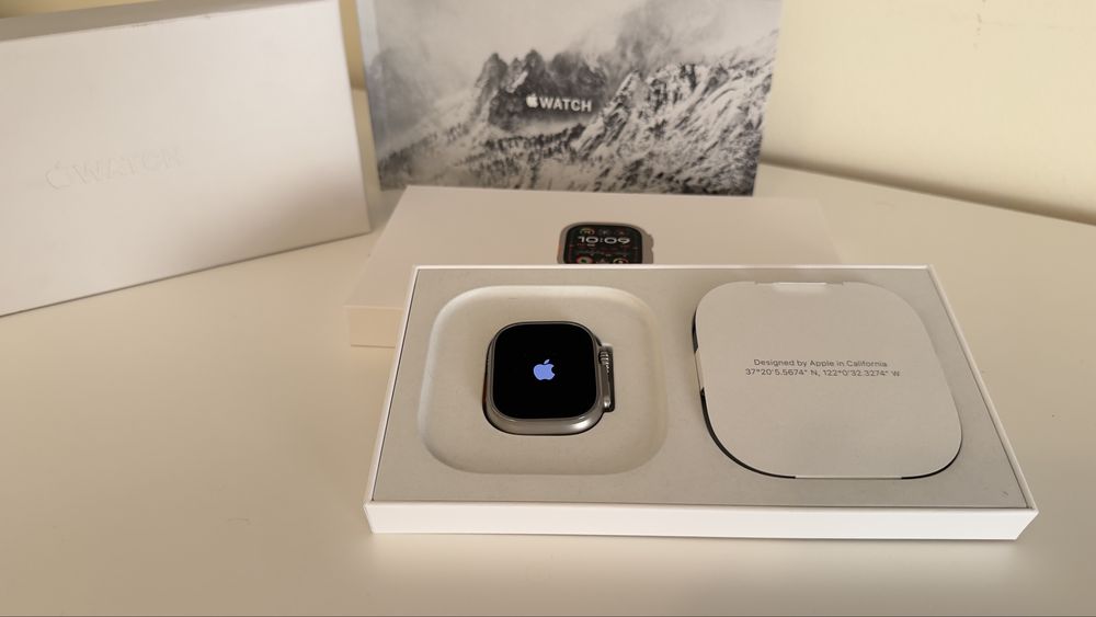 Apple Watch Ultra 2 Titânio Natural - Excelente estado - Bateria 100%