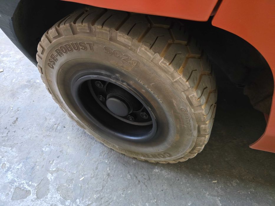 Навантажувач вилковий, газовий Toyota 5 тонн/ Погрузчик вилочный