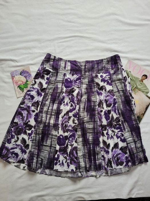 Красива літня спідниця Gerry Weber, розмір XL, довжина 60 см