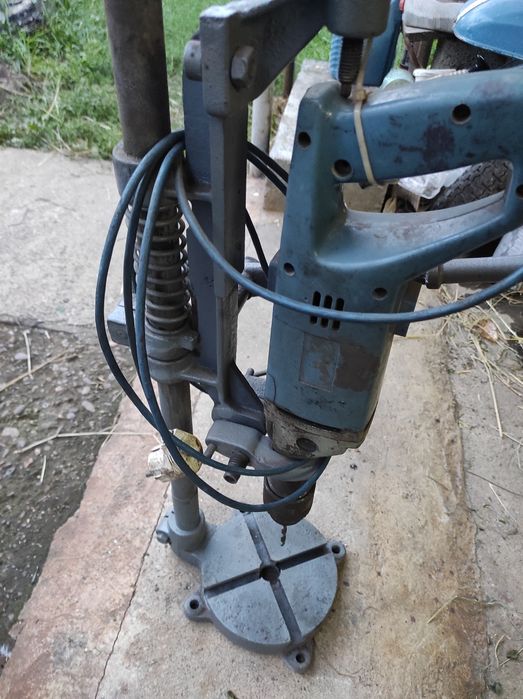 Сверлильна стійка під дрель