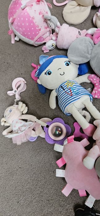 Zestaw pozytywek i zawieszek dla dziewczynki