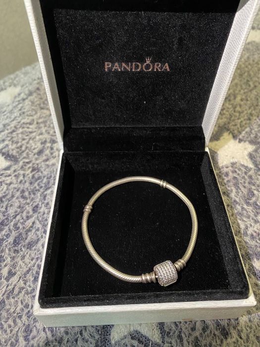 Продам оригінальний браслет Пандора