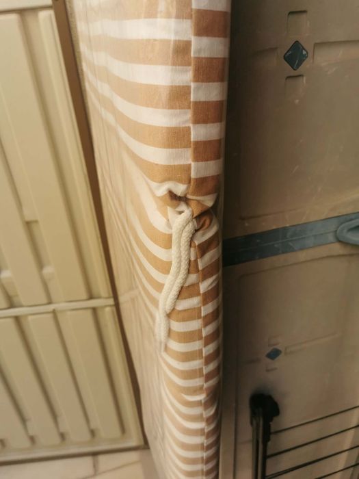 Almofada para cadeira de exterior nova