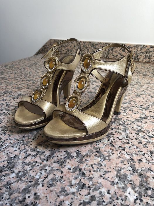 Sandalia elegante 36