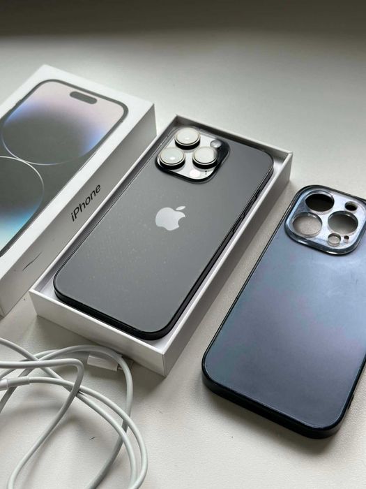 Apple iPhone 14 Pro 6 GB / 256 GB 5G czarny ESIM / USA / GWARANCJA