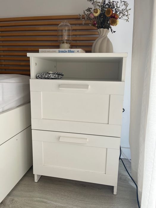 Mesa de cabeceira IKEA