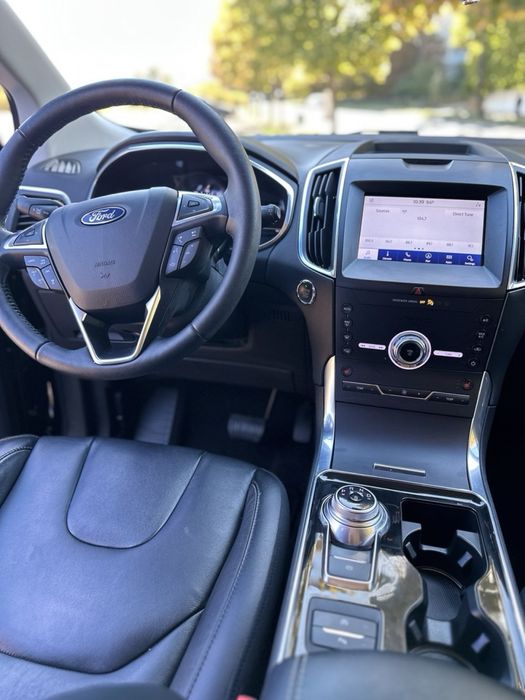Ford Edge titanium