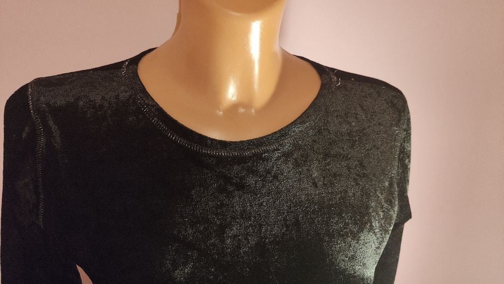 Bluzka damska S czarna welurowa