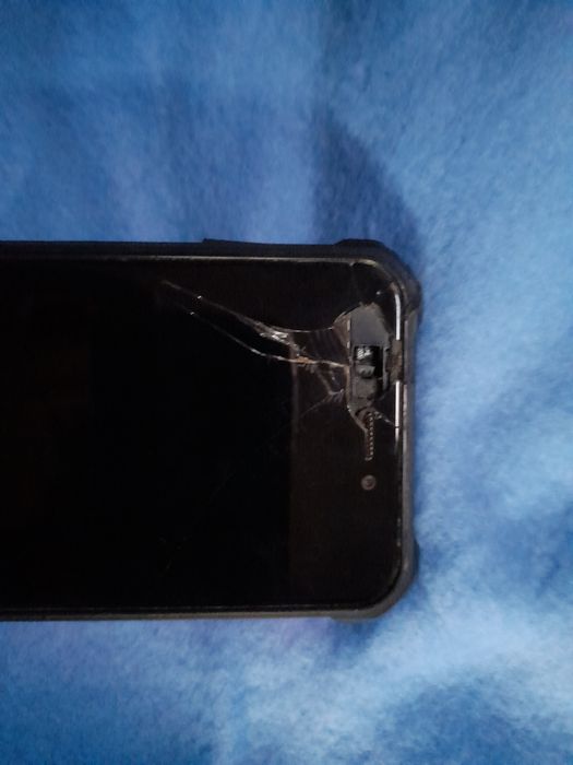 Vendo um celular da marca OUKITEL wp5