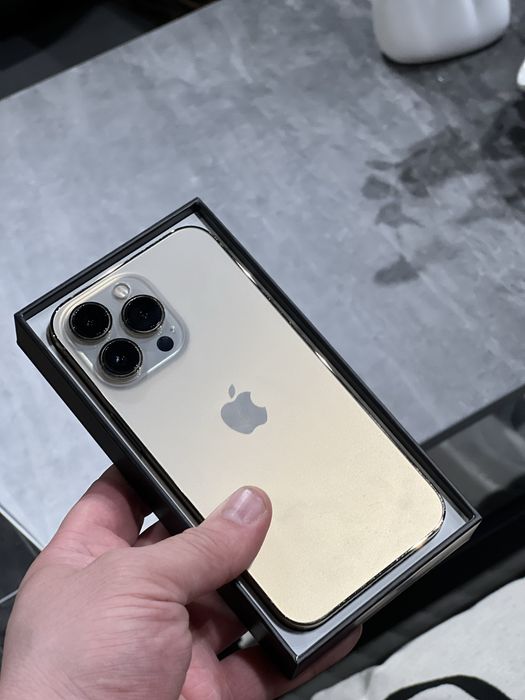 Продам свій iPhone 13 pro 128Gb з коробкоб був в одних руках