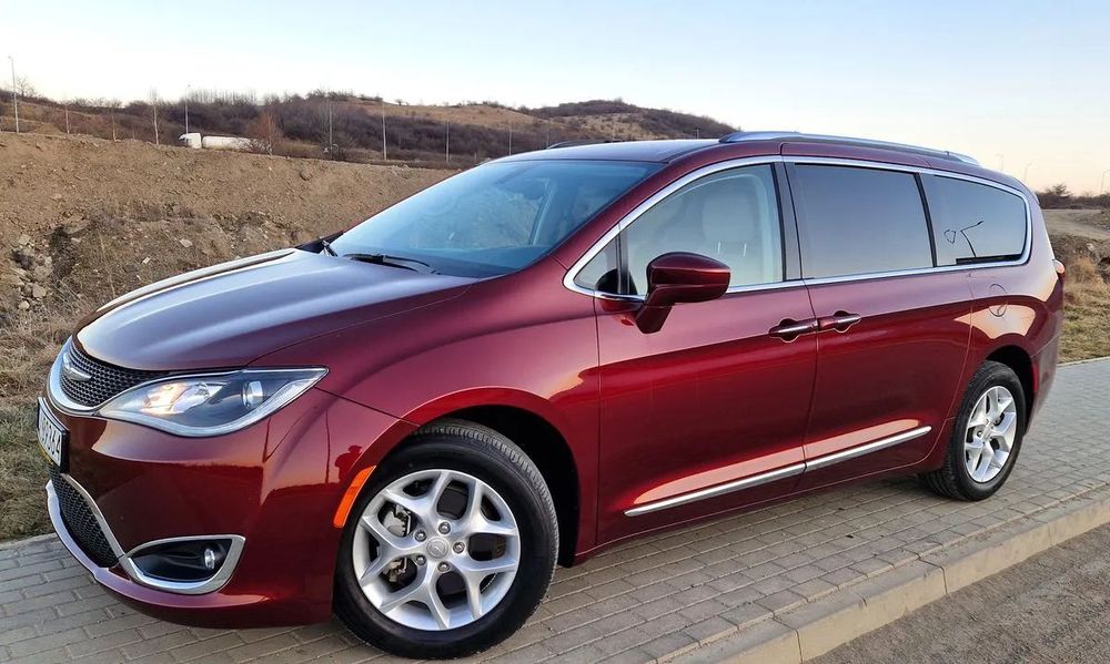 Chrysler Pacifica Limited Navi LED DRL 2xTablet EL.Drzwi+Klapa