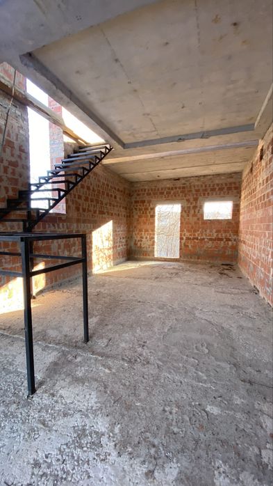 Продаж Дуплекс,  3х пов. Будинок  340м2 с. Деревʼяна, м. Київ 29 км.