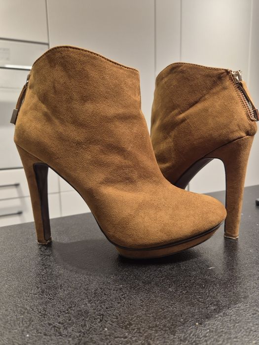 Buty zara miodowe 41