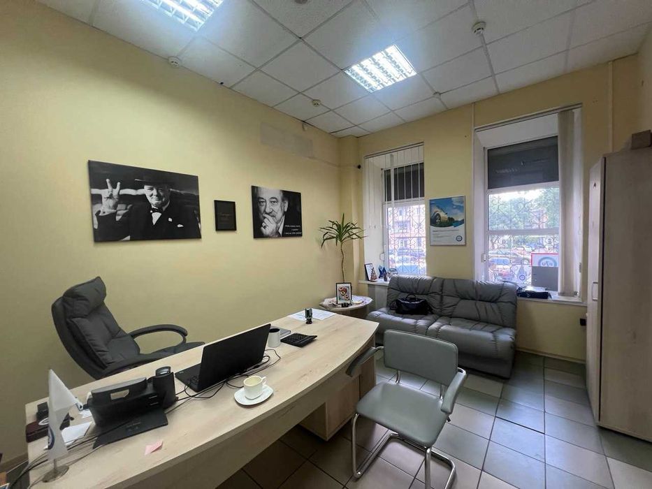 Сдам комерційне приміщення (офіс) в центрі міста вул. Челюскіна