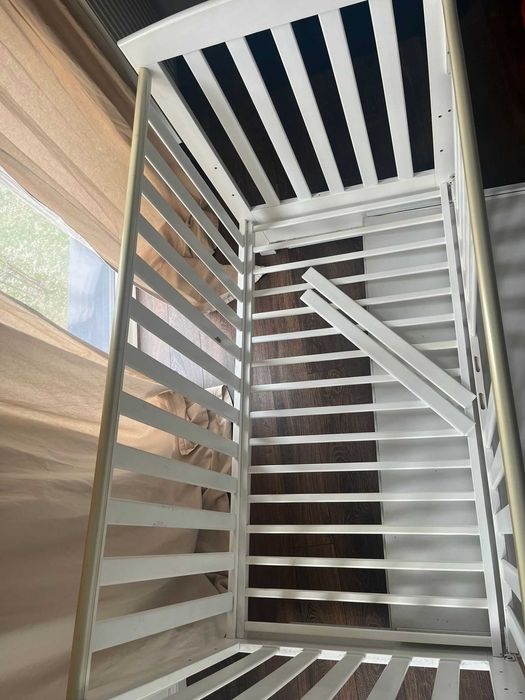 Łóżeczko drewniane niemowlece