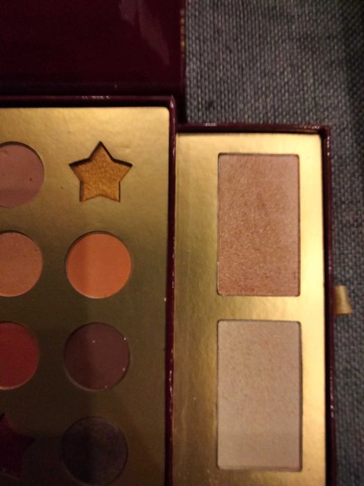 Paleta do makijażu NOWA zafoliowana