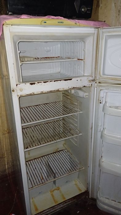 Продам бу холодильник