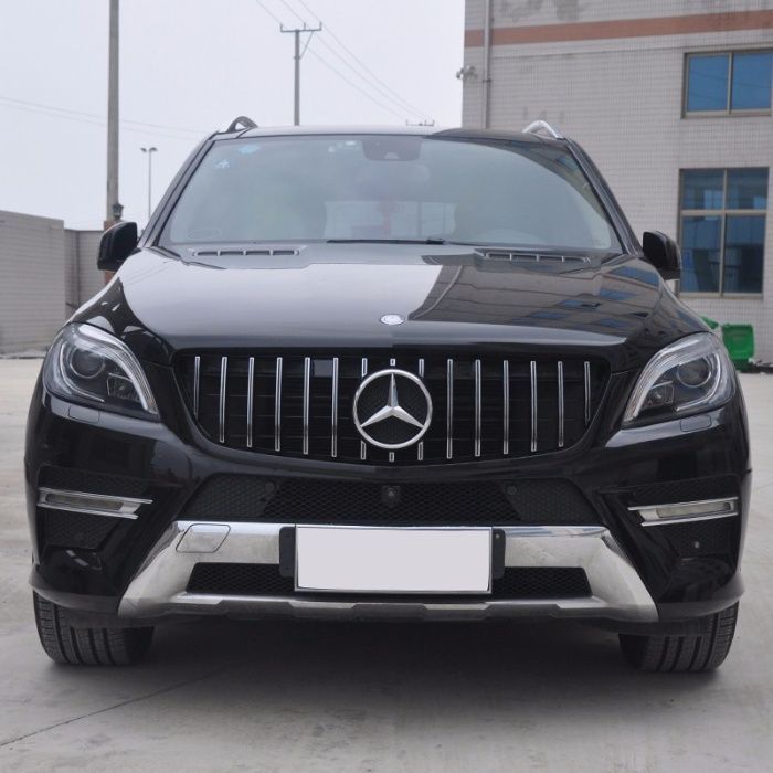 Решітка радіатора на Мercedes ml w166 12-15г Ml w166 решотка Мерседес