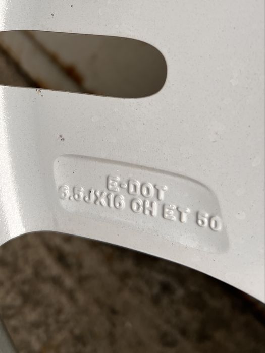 Диски та шини Land Rover Freelander 2