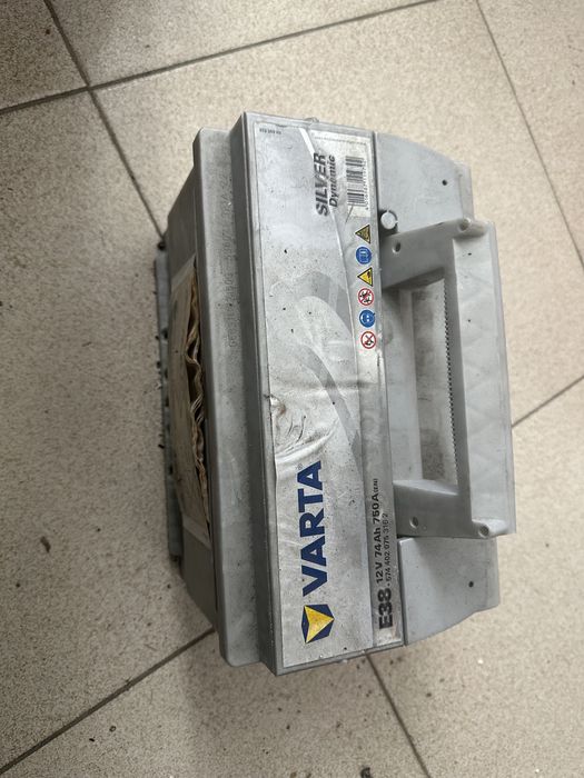 Bateria Varta usada