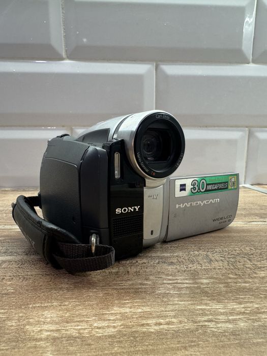 dcr hc96 - купити відеокамеру Sony - Ціна на OLX.ua