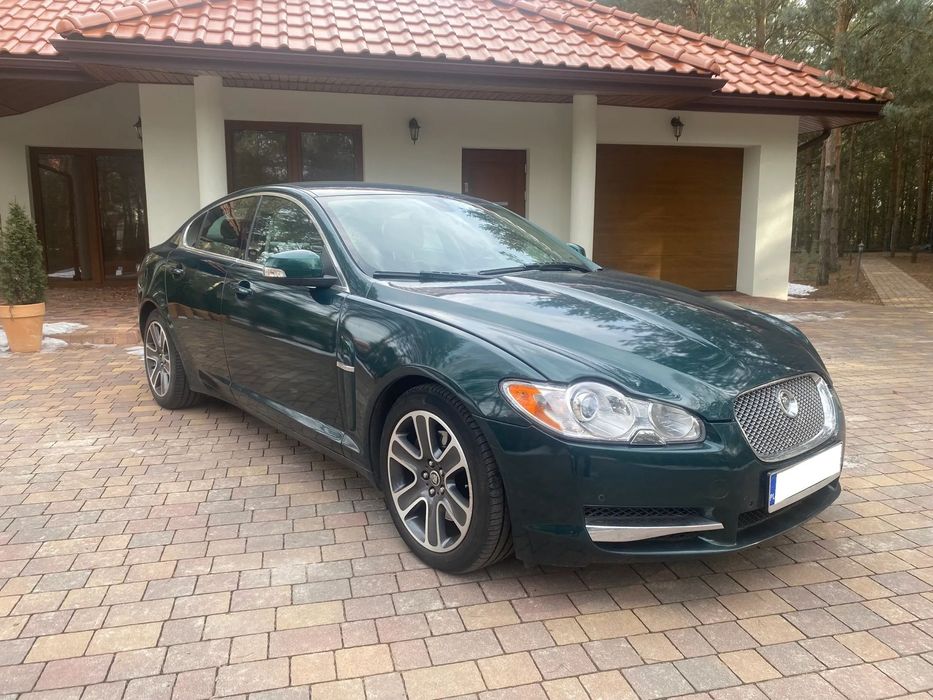 Jaguar XF Benzynowy Zielony Metalic Kremiowe Skóry Nawigacja