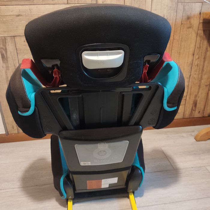 Дитяче автокрісло kiddy