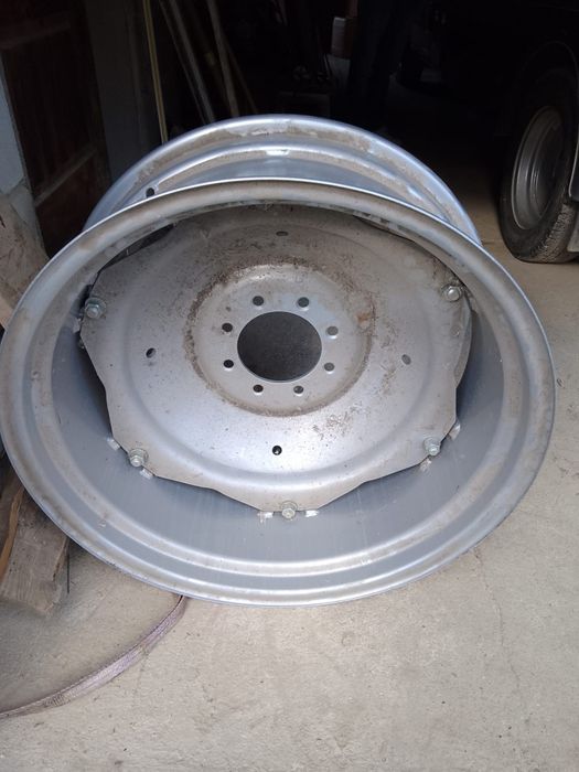 2x Felgi MF 255,3512( 28" na opony 14.9)
