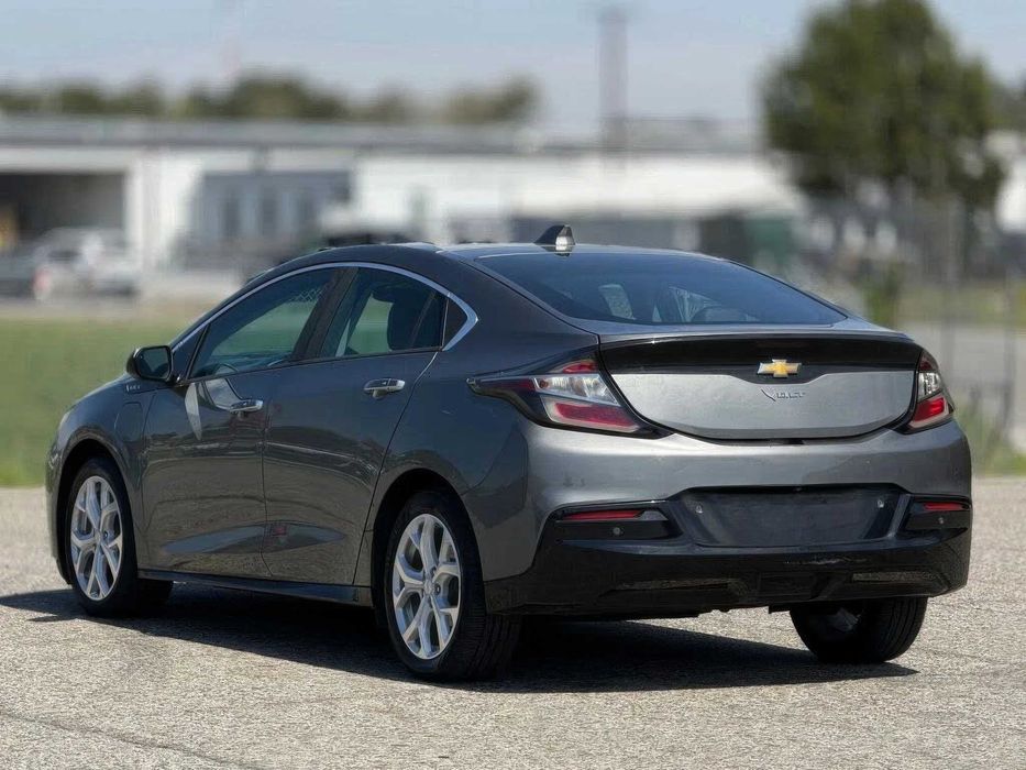 Chevrolet Volt Premier      2017