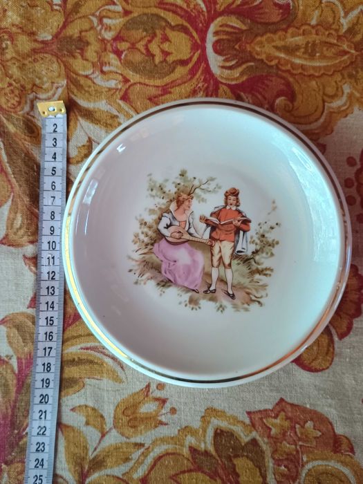 Kolekcjonerski Talerzyk Ścienny „Miłość Wiedeńska” – Porcelana Bogucice PRL | Zaczep
