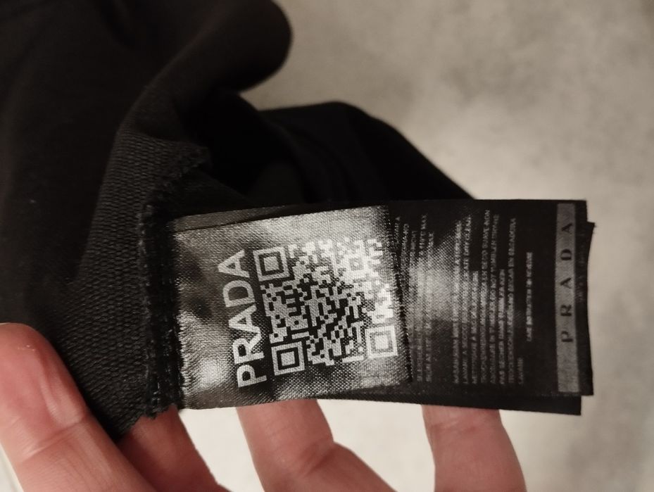 Sukienka sportowa Prada
