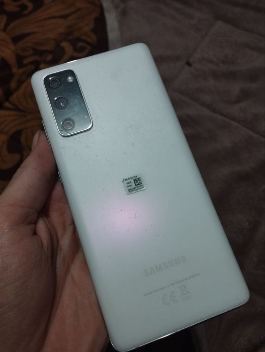Samsung Galaxy S20FE 6/128 нормальний стан