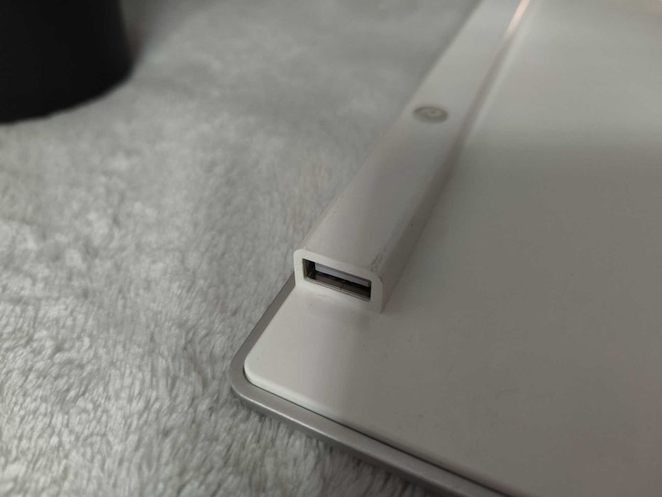 Klawiatura Apple z Hubem 2x USB