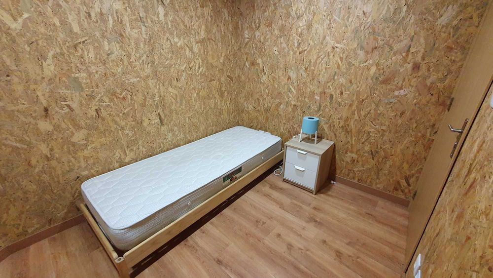 Quarto não fumadores com tudo incluído a 10 minutos de Lisboa e MARL